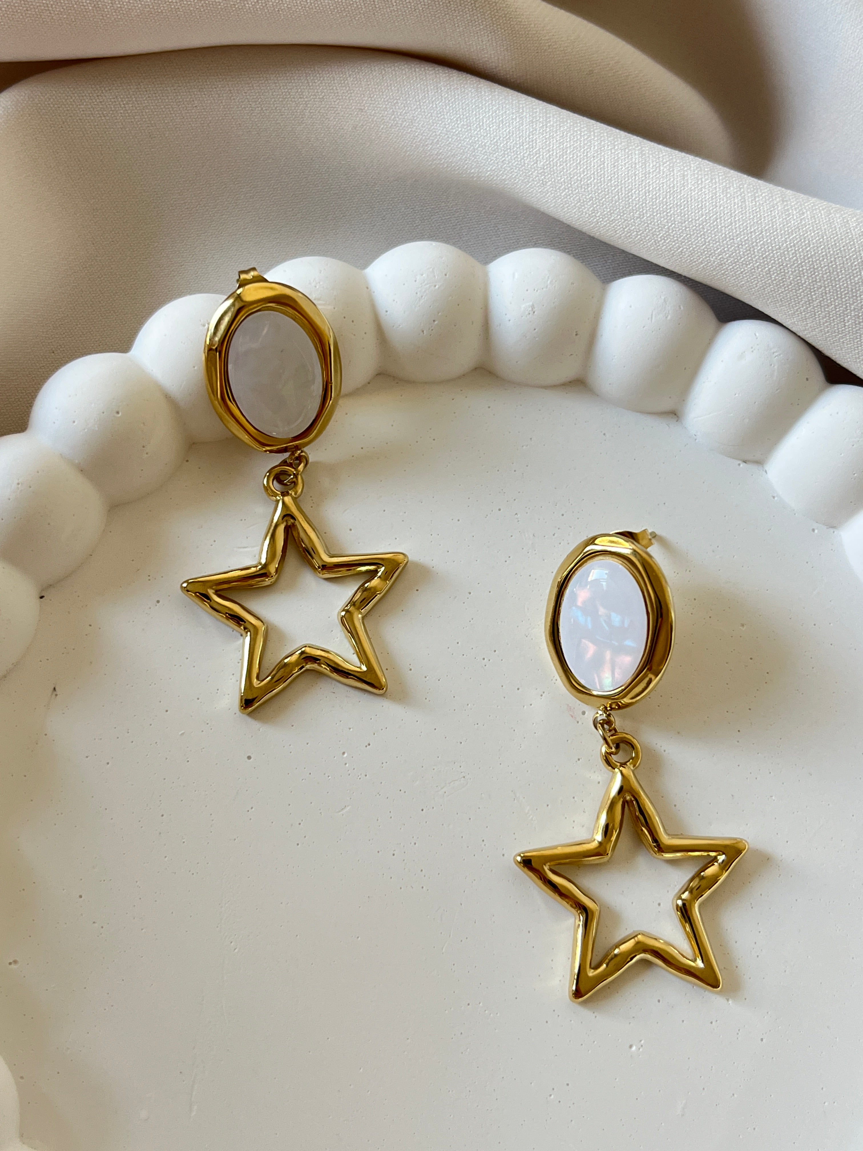 Yıldız Sedef Küpe